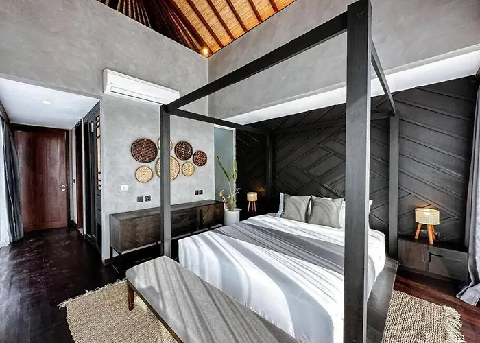 Nakula - Designer 3 Level Only 5 Mins To Villa *