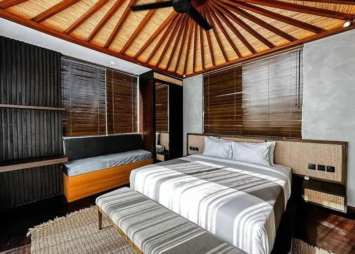 Nakula - Designer 3 Level Only 5 Mins To * Canggu