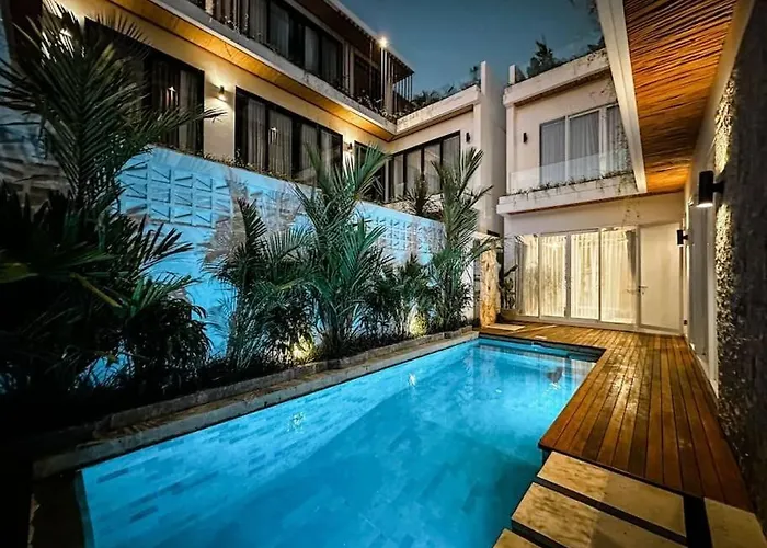 Villa Nakula - Designer 3 Level Only 5 Mins To *